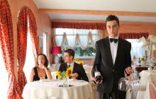 淺談深圳高端商務酒店服務細節(jié)