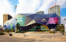 “聚人氣，引人流”是商場設計的關鍵要素之一